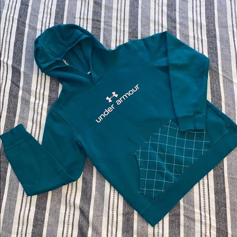 Under armor sweatshirt